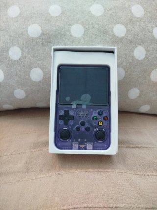 Consola Retro Portátil R36S Morada
