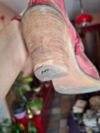 Botines rojos piel talla 37