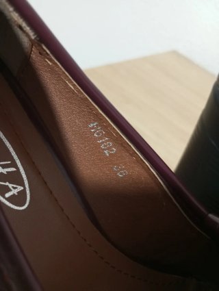 Zapatos de tacón marrones/rojos talla 36