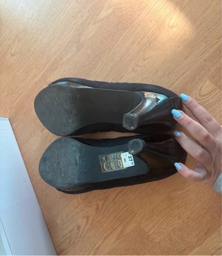 Zapatos Rossi Negros Tacon Bajo
