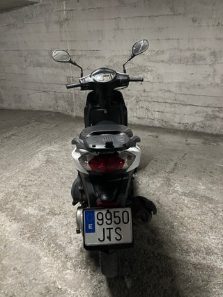 Peugeot Tweet 125cc Blanca