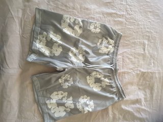Pantalón corto Denim Tears gris