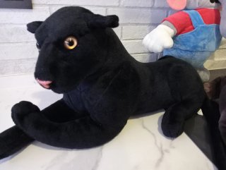 Lote de peluches: pantera, perro y elefante