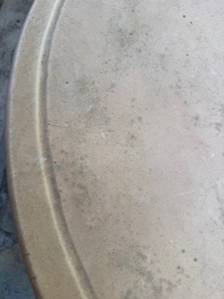 Tavolo da giardino rotondo in marmo e ghisa