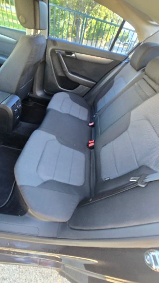 Volkswagen Passat 2011