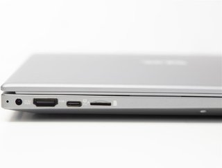 - Primux portátil i5 8GB 512GB FullHD
