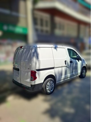 Alquiler Nissan NV200 2016