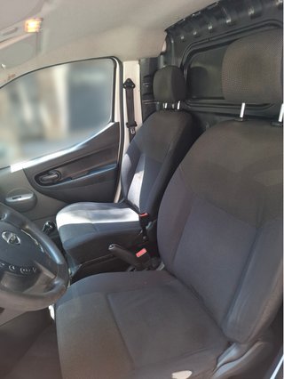 Alquiler Nissan NV200 2016