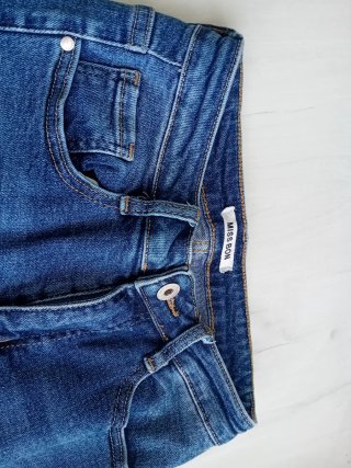 Pantalón vaquero mujer desgarrado