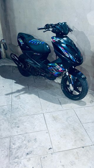 Yamaha Aerox 49cc Negra