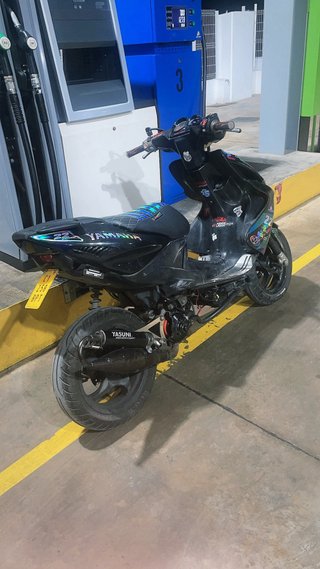 Yamaha Aerox 49cc Negra