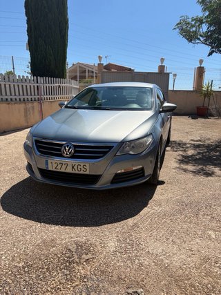 Volkswagen Passat CC 2011