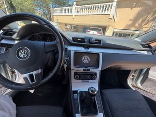 Volkswagen Passat CC 2011