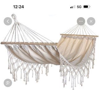 Hamaca colgante exterior beige y blanca