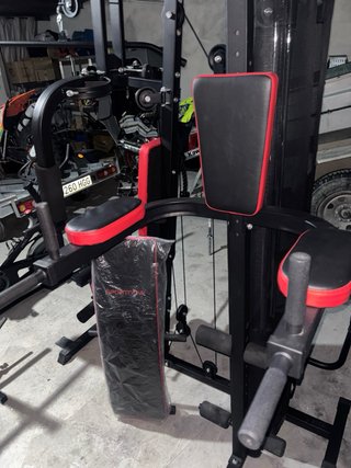 Máquina de gimnasio multifunción