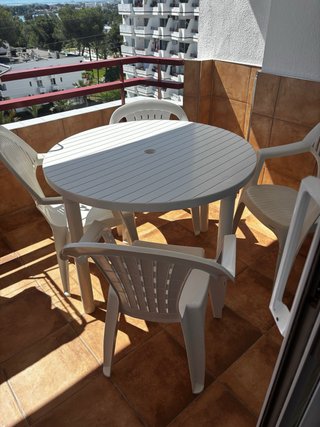 Mesa y 4 Sillas Terraza Plástico Blanco