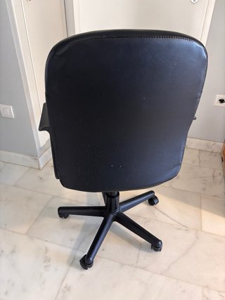 Silla de escritorio negra