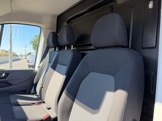 Volkswagen Crafter 35 Furgón BL TA L4H3 2.0 TDI 103kW