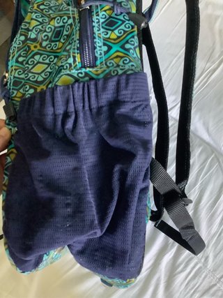 Mochila impermeable con múltiples compartimentos