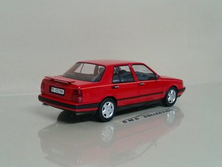 Lancia Thema 8.32 Ferrari 1°Serie 1988 Mitica 1/18