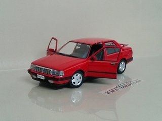 Lancia Thema 8.32 Ferrari 1°Serie 1988 Mitica 1/18