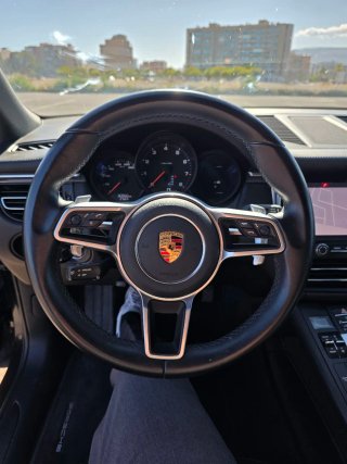 Porsche Macan 2021