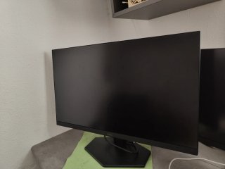 Monitor con panel roto. Monitor AOC Q27G42ZE 27"2k