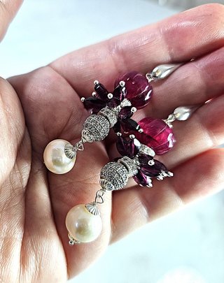 Orecchini in argento 925, rubini, perle e granato