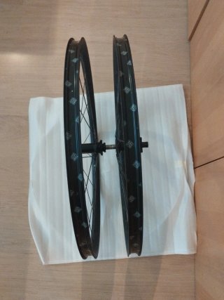 Llantas Specialized MTB 29 Aluminio tubelizadas