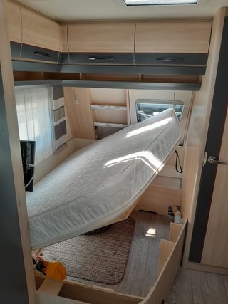 Caravana Hobby 460 UFE De Luxe Edition