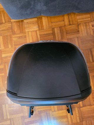 Baúl Shad SH37 Moto con Base