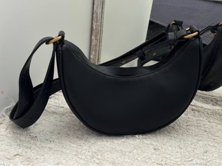Bolso Negro Zara Media Luna