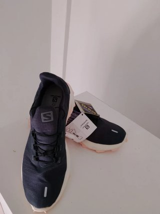 Zapatillas Salomon Gore-Tex Talla 41 Nuevas