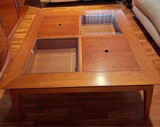 Mesa de centro madera cerezo y cristal 95x95