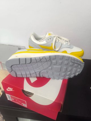 Nike Air Max Amarillo Blanco