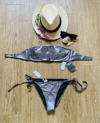 Bikini Nuevo Aerie Plateado Talla M