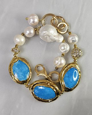Bracciale in argento vermeil perle e howlite
