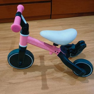 Triciclo para niña rosa y blanco