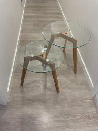 Mesas auxiliares madera y cristal
