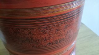 Caja de betel antigua birmana (kun-it) de laca roj