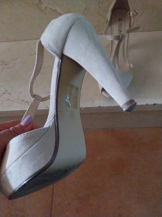 Zapatos Tulipano Beige Talla 37