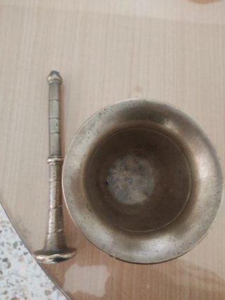 Antiguo almirez de bronce principios del S. XX