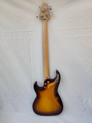 Bajo eléctrico 4 cuerdas sunburst - Corsair