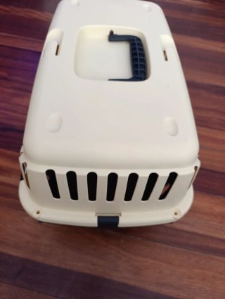 Transportín para mascotas beige y negro