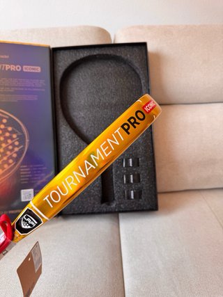 Pala de pádel Joma TournamentPro Iconic