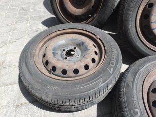 4 Llantas R15 con Neumáticos