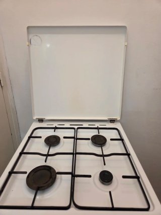 Cocina de gas Benavent blanca