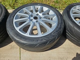 Llantas 17 pulgadas con neumáticos para clio sport