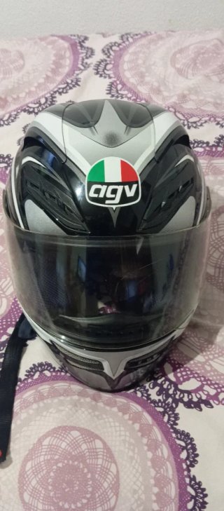 Casco de moto AGV
