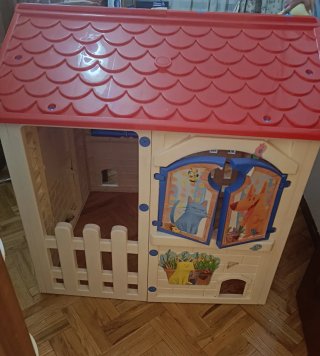 Casita de juguete infantil